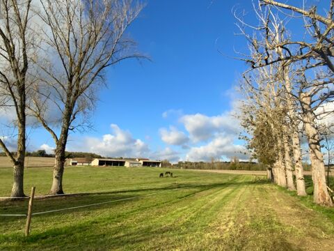   Maison pierre 5 hectares de terrain LAPERCHE (47) Maison - 5 pice(s) - 160 m