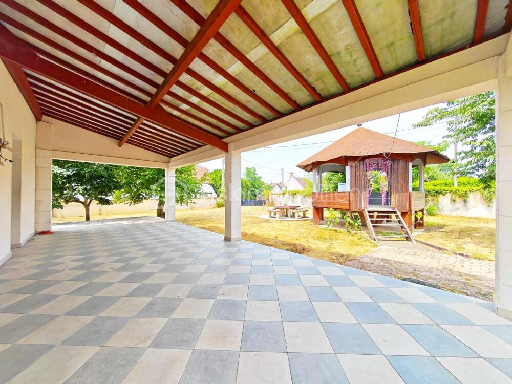 Vente Maison Grande maison, Petit prix Dordives