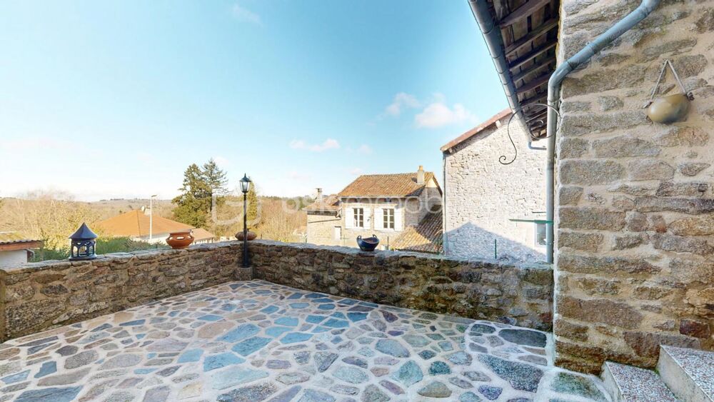 Vente Maison Corps de ferme de Type T6 de 160m² Compreignac