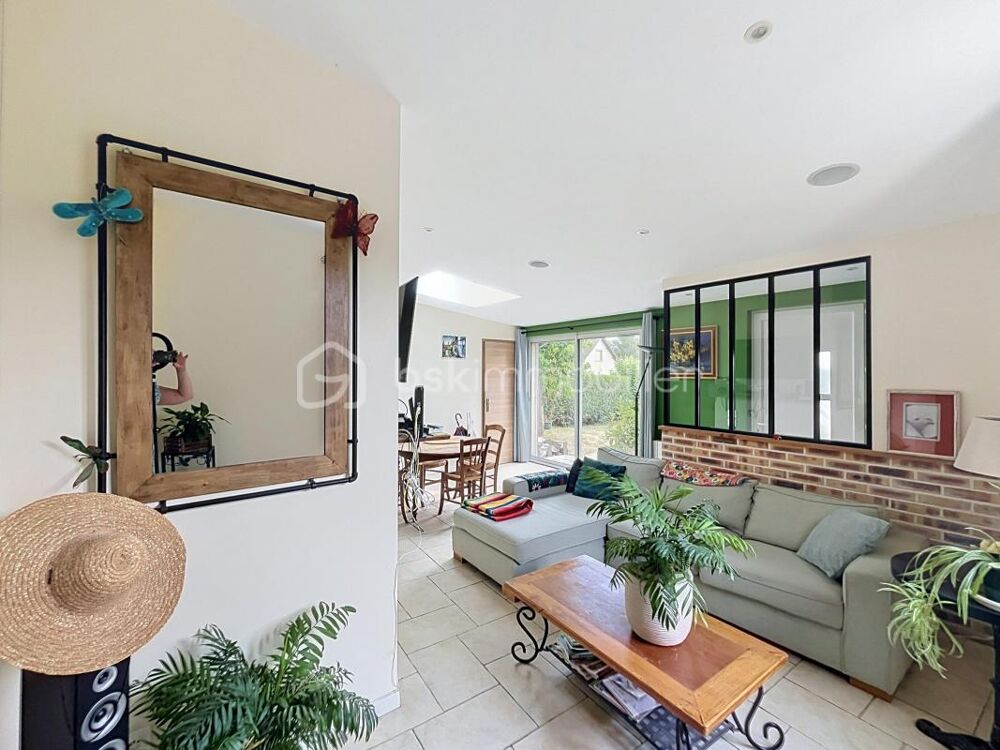Vente Maison À proximité de Méru – Maison familiale avec 767 m² de terrain – 287 000 € Meru