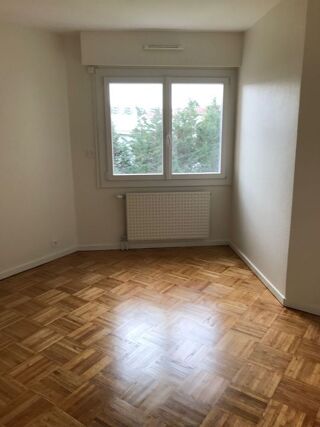  Appartement � louer 4 pi�ces 90 m�