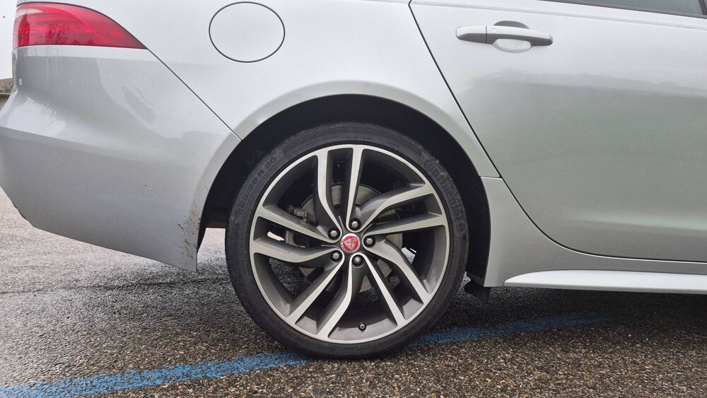 XF 2 3.0 D 300 BVA8 Sport 2016 occasion 38470 Rovon