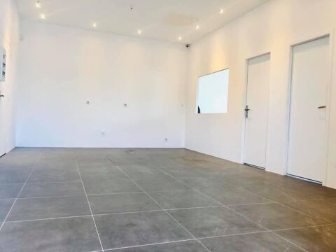 Dpt Yvelines (78), &agrave; louer FRENEUSE BUREAUX - Plain pied 730 78840 Freneuse