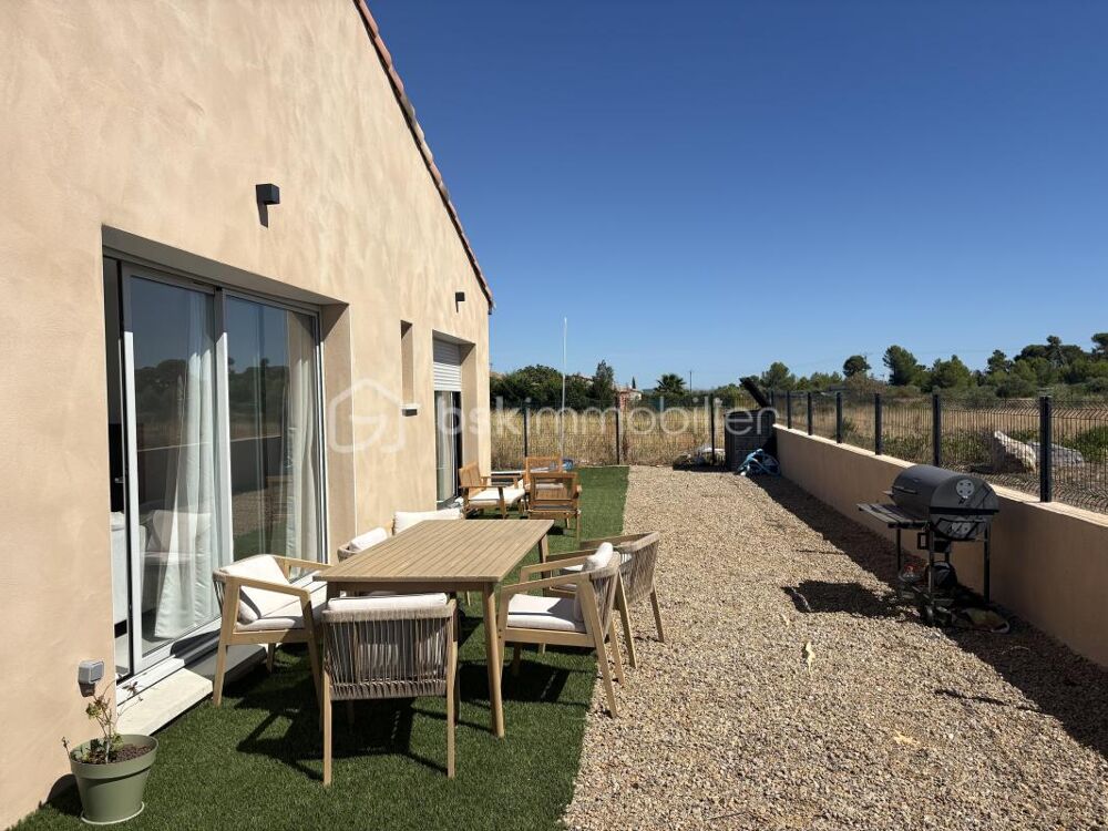 Vente Villa Superbe villa neuve, trois chambres, garage et piscine Roubia
