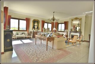  Propriété/château à vendre 7 pièces 297 m²