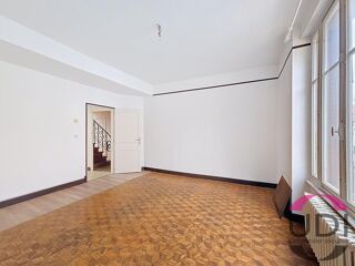  Immeuble à vendre 6 pièces 173 m²