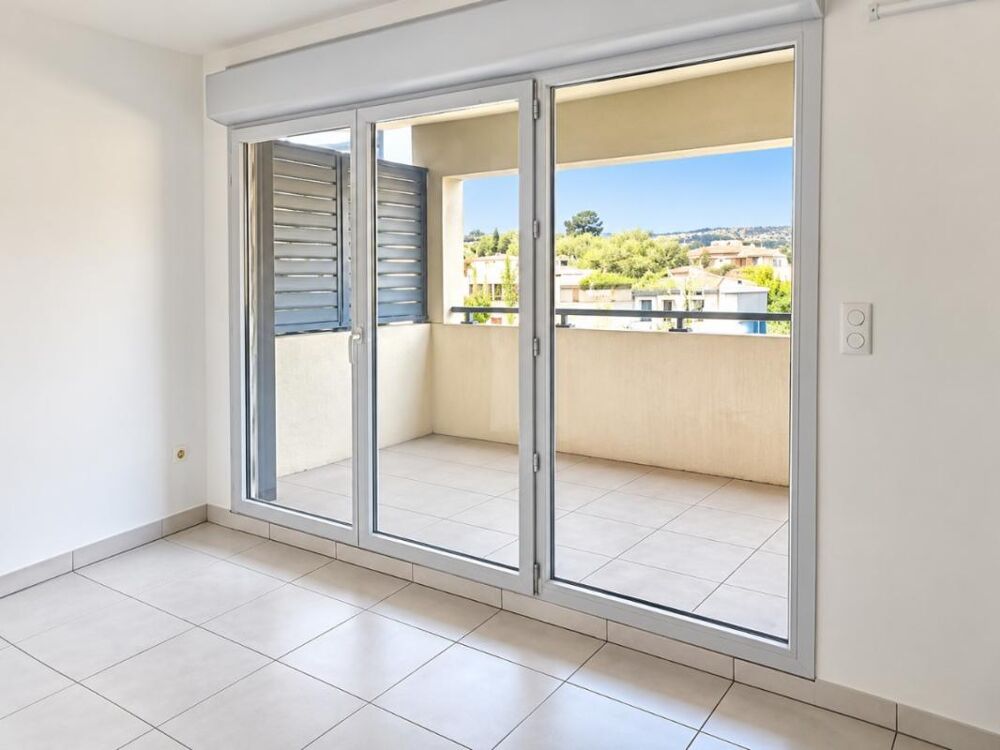 Location Appartement T2 avec balcon et parking à MARSEILLE Marseille 10