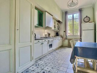  Maison � vendre 14 pi�ces 304 m�