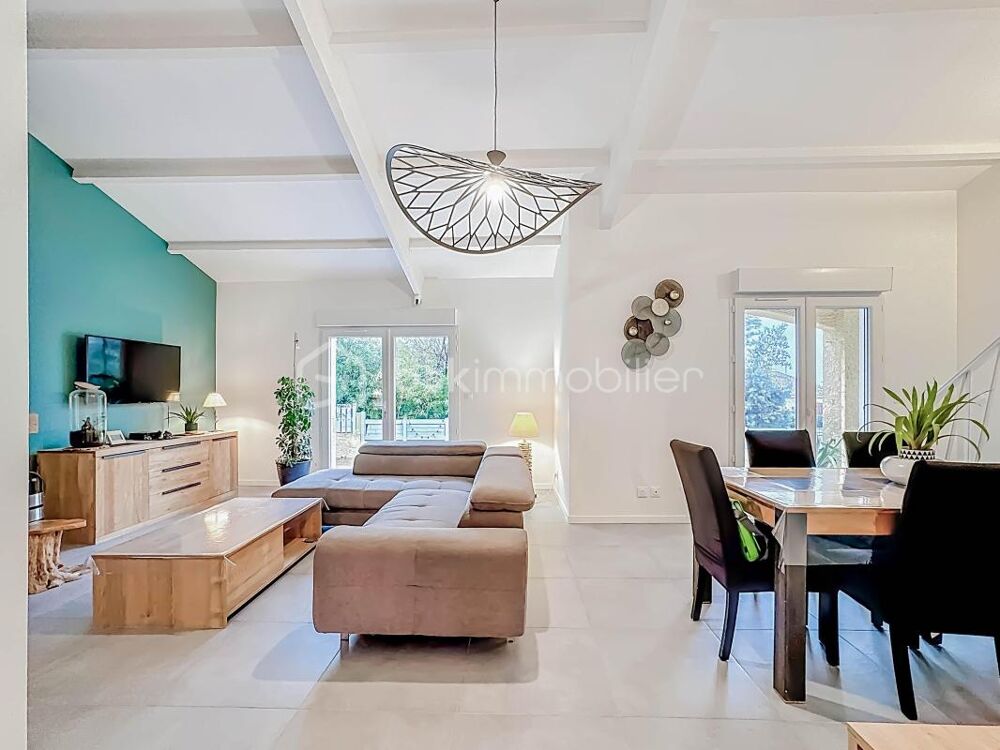 EXCLUSIVITÉ *** Villa T4 de 110m2 entièrement rénovée avec piscine à MARSEILLAN ***