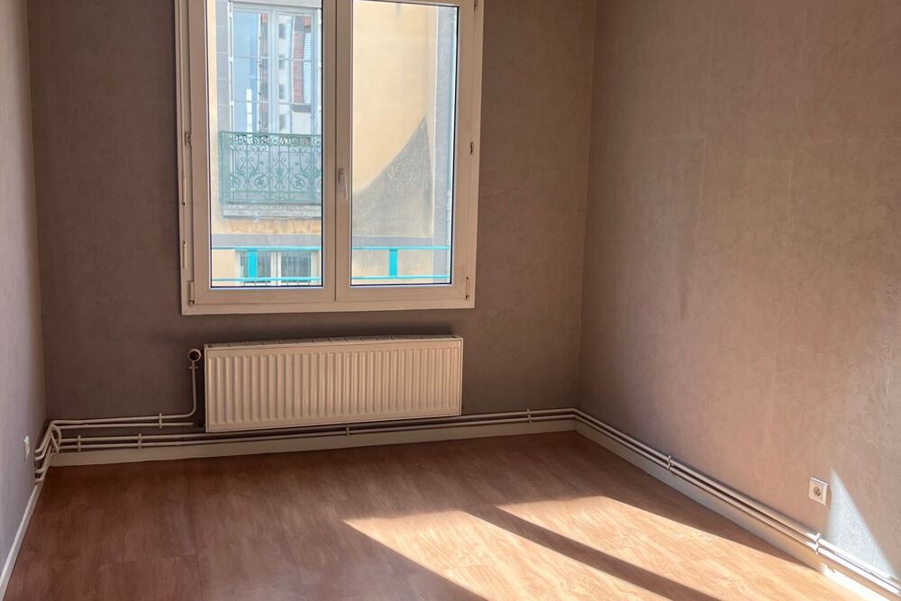 Vente Appartement SECTEUR JAUDE - APPARTEMENT 3 PIECES GARAGE - BRS Clermont ferrand