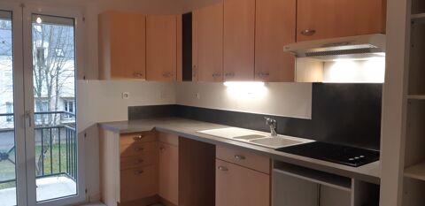   Appartement dans r�sidence tr�s calme et bois�e Appartement - 3 pi�ce(s) - 64 m�