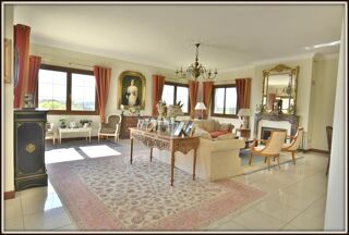 Propriété/château à vendre 7 pièces 297 m²