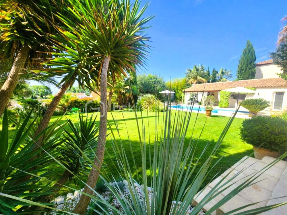 � vendre  Villa P�zenas (34120)