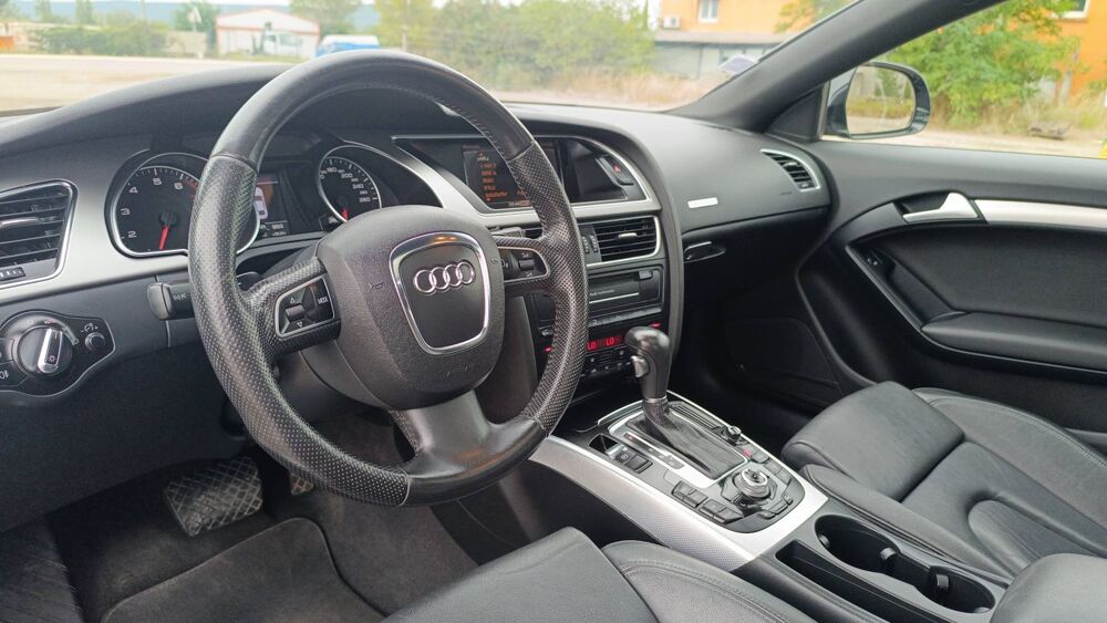 A5 3.2 FSI V6 265 Quattro Tiptronic 6 Ambition Luxe - Automatiq 2009 occasion 26200 Montelimar