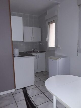  Appartement à louer 1 pièce 20 m²