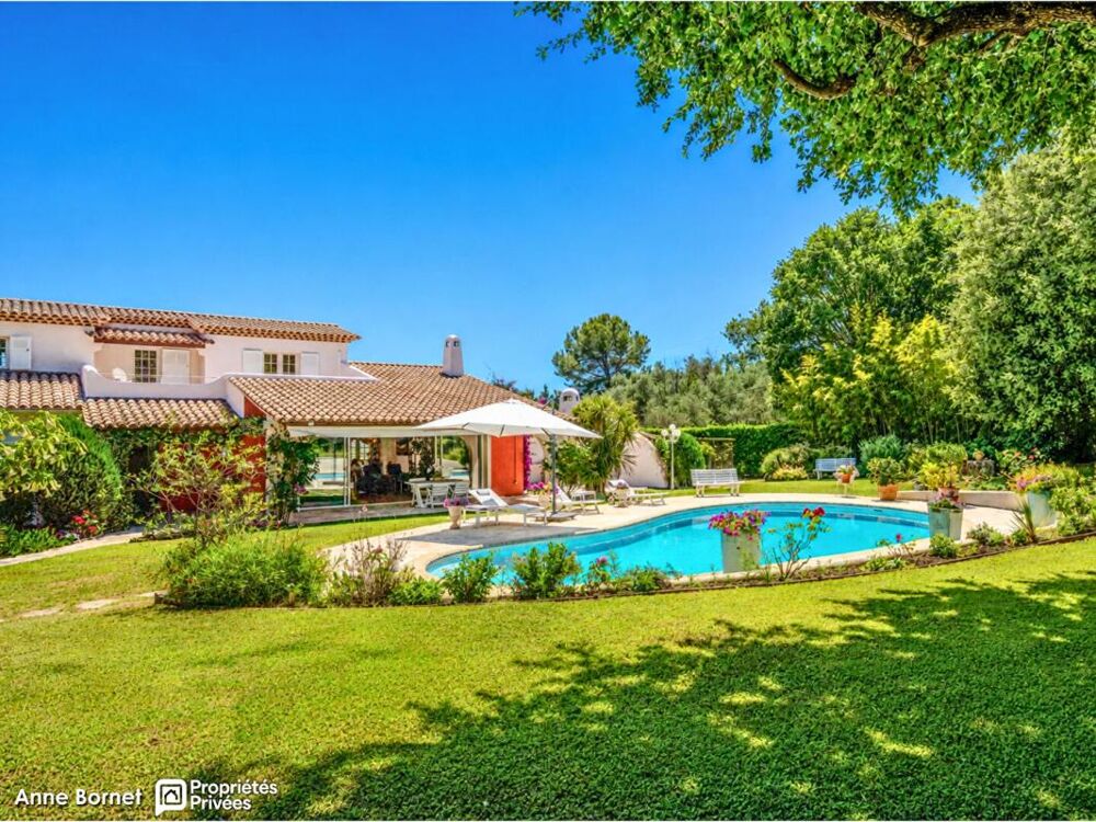 Vente Villa Villa 7 pièces 300 m2 avec parc paysager et piscine - LE ROURET Le rouret