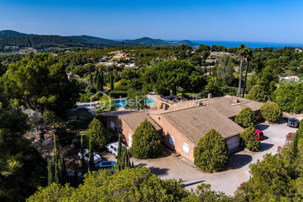 � vendre  Propri�t�/ch�teau La Cadi�re-d'Azur (83740)