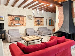  Immeuble � vendre 585 m�