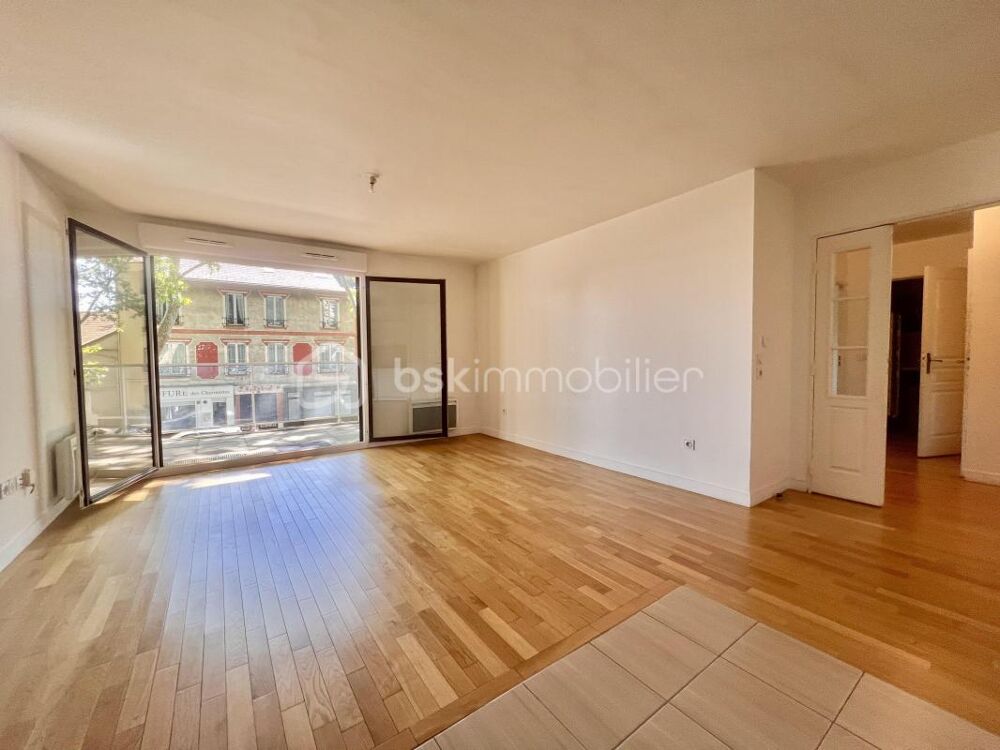 Vente Appartement T3 de 61 m2 avec terrasse - SUD - 1er étage sur 4 - ROUTE DE MONTESSON - LES CHARMETTES - LE VESINET Le vesinet