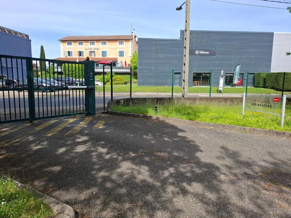 Location Parking/Garage Garage à louer 33.20  CC à Champagne-au-Mont-d'Or Champagne au mont d or