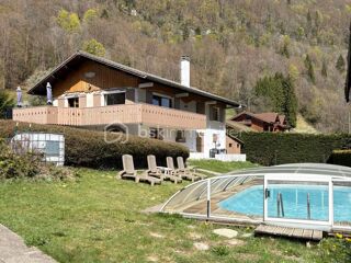  Villa à vendre 7 pièces 134 m²