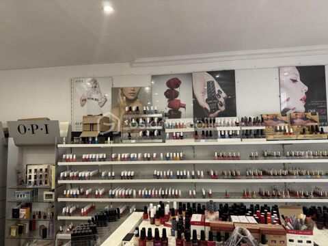 Bail à céder - Boutique idéalement située à deux pas de l'Arc de Triomphe 40000 75008 Paris 8e arrondissement