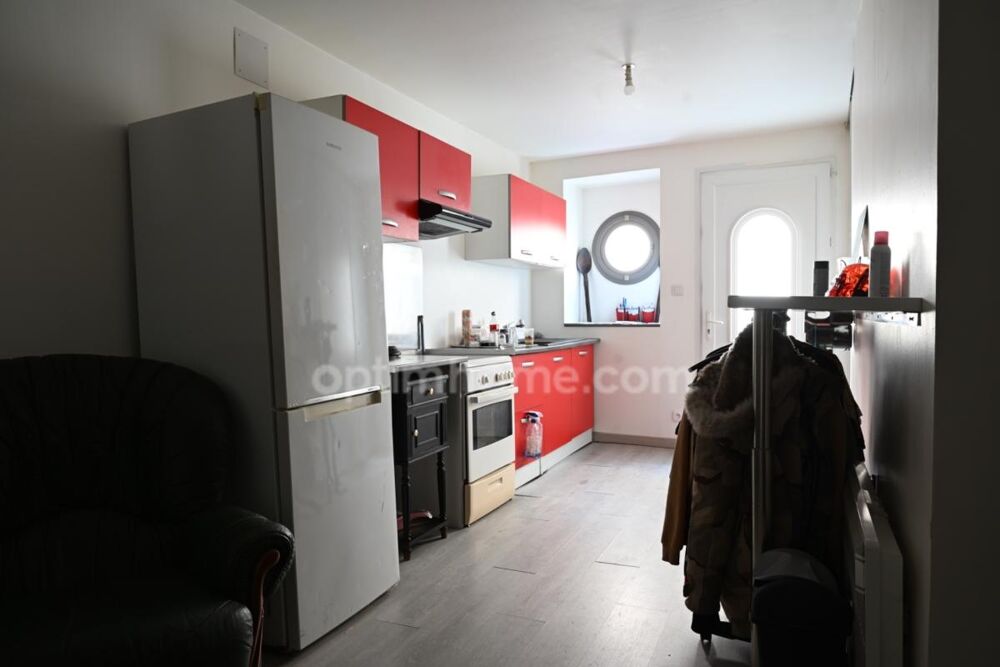 Maison en pierre avec deux logements, terrasse panoramique et potentiel exceptionnel à DOUZILLAC (24)