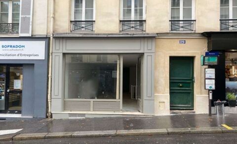 A proximité du métro Saint-Georges, à louer une boutique de 72 m² totalement curée 4166 75009 Paris