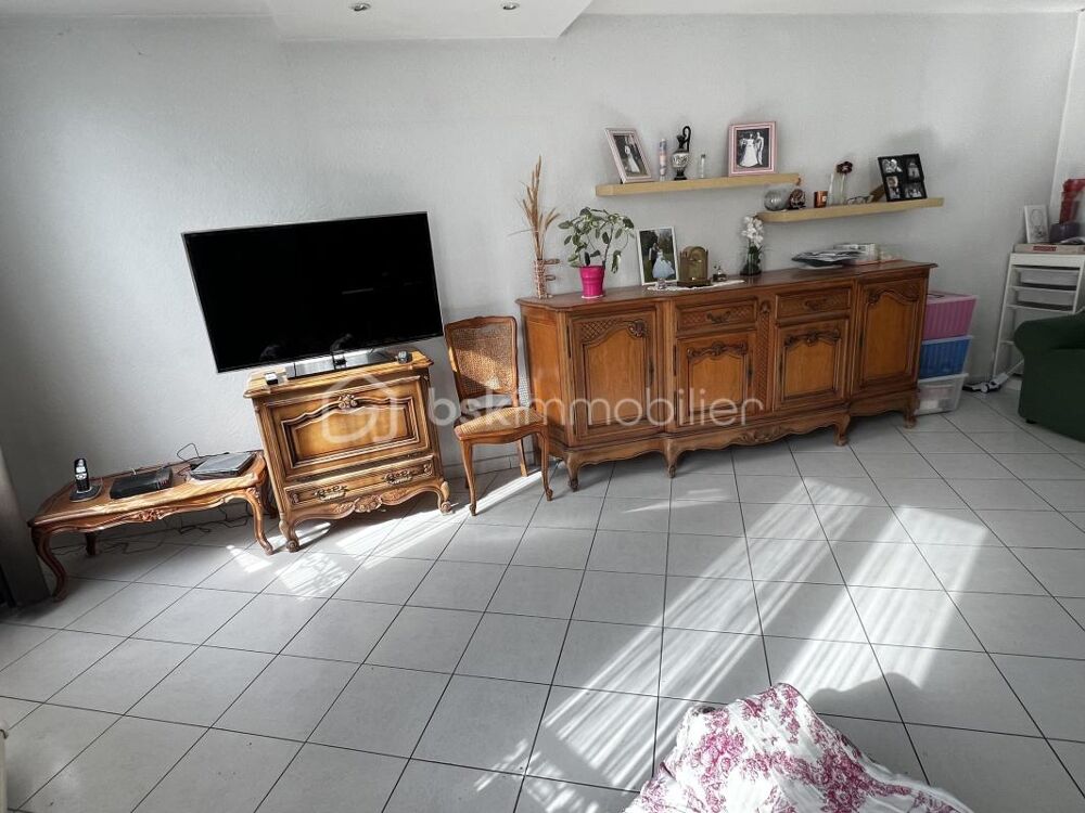 ? CRÉCY-LA-CHAPELLE  2 PIÈCES AVEC DOUBLE SÉJOUR  VENDU LOUÉ  IDÉAL INVESTISSEUR