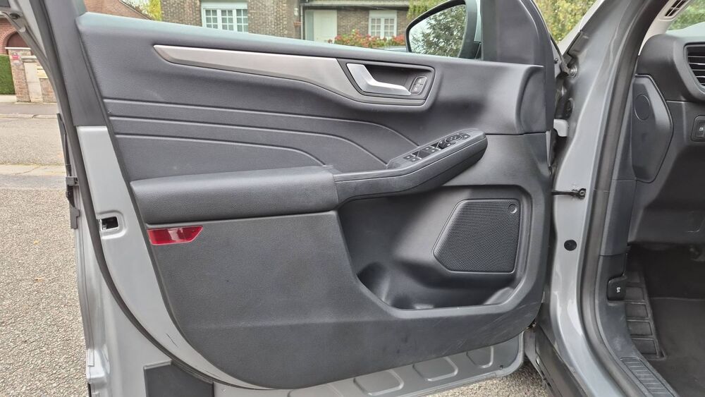 Kuga 2.5 Duratec 225 Hybrid Phev e-CVT Titanium 2021 occasion 59247 Fechain