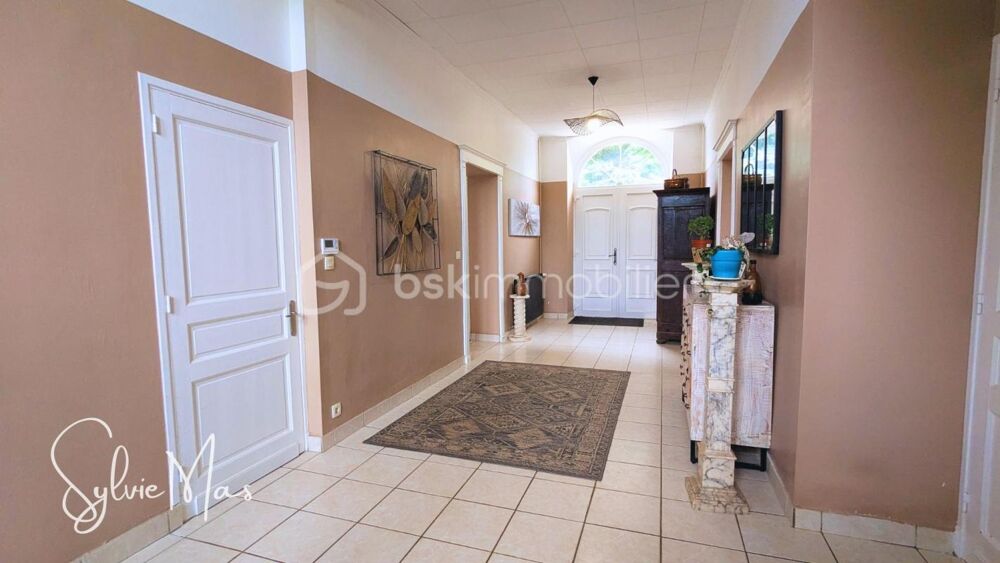 Maison de Maître 264 m² sur 1,2 ha, piscine, panneaux solaires