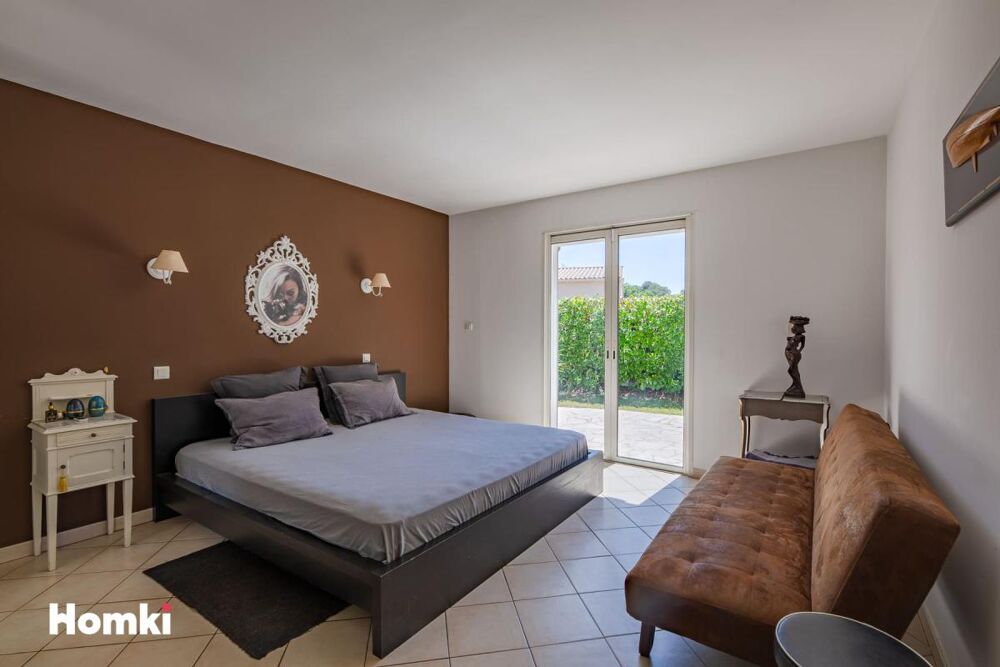 � vendre  Maison Saint-Rapha�l (83700)