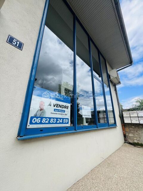 EXCLUSIVIT&Eacute; – LOCAL PROFESSIONNEL D'EXCEPTION AU CŒUR DE MORESTEL ! 254000 38510 Morestel