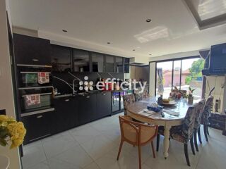  Maison � vendre 4 pi�ces 197 m�