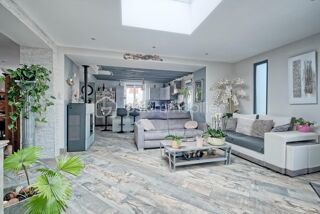  Propri�t�/ch�teau � vendre 7 pi�ces 165 m�