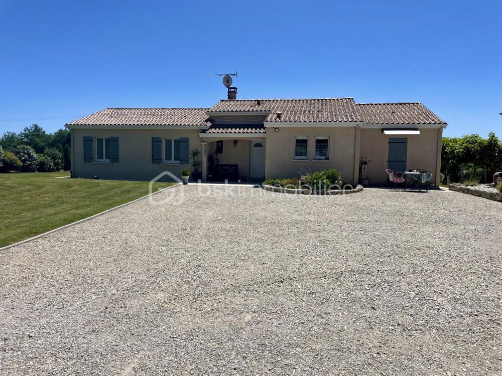 Maison contemporaine économe et soigneusement entretenue