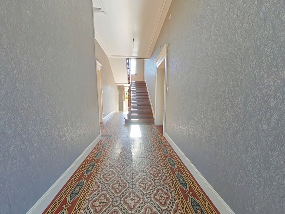 Vente Maison Plus de 300 m² de potentiel dans une authentique maison de maître à Uckange Uckange