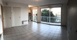  Appartement à louer 2 pièces 42 m²