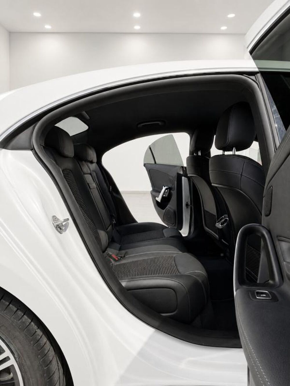 Classe CLA 1&deg; Main / 2L 190cv 8G-DCT - 2021 CUIR/CAMERA/T&eacute;L/GPS ** rare 2021 occasion 60430 Abbecourt