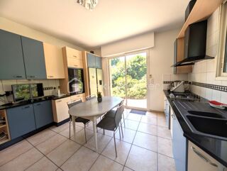  Maison � vendre 8 pi�ces 239 m�