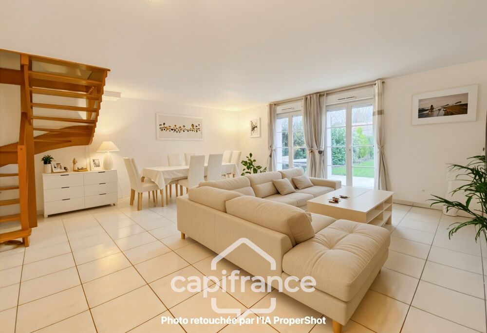 Maison à vendre à BAILLY ROMAINVILLIERS (77) 8 pièces  6 chambres  141 m²  Terrasse - Jardin - Garage