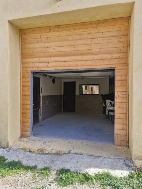 Dpt Aude (11), à vendre  maison P5 de 183 m² 149000 Lzignan-Corbires (11200)