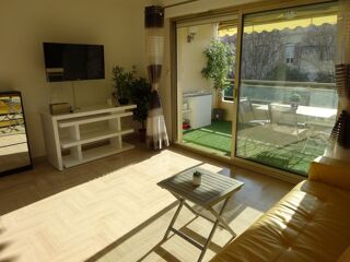  Appartement à louer 1 pièce 30 m² Cannes