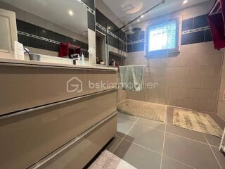  Maison � vendre 7 pi�ces 230 m�