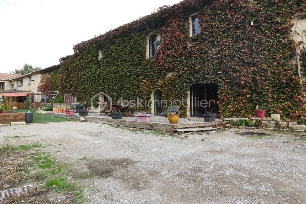 Mas de 367 m² constitué de 2 appartements