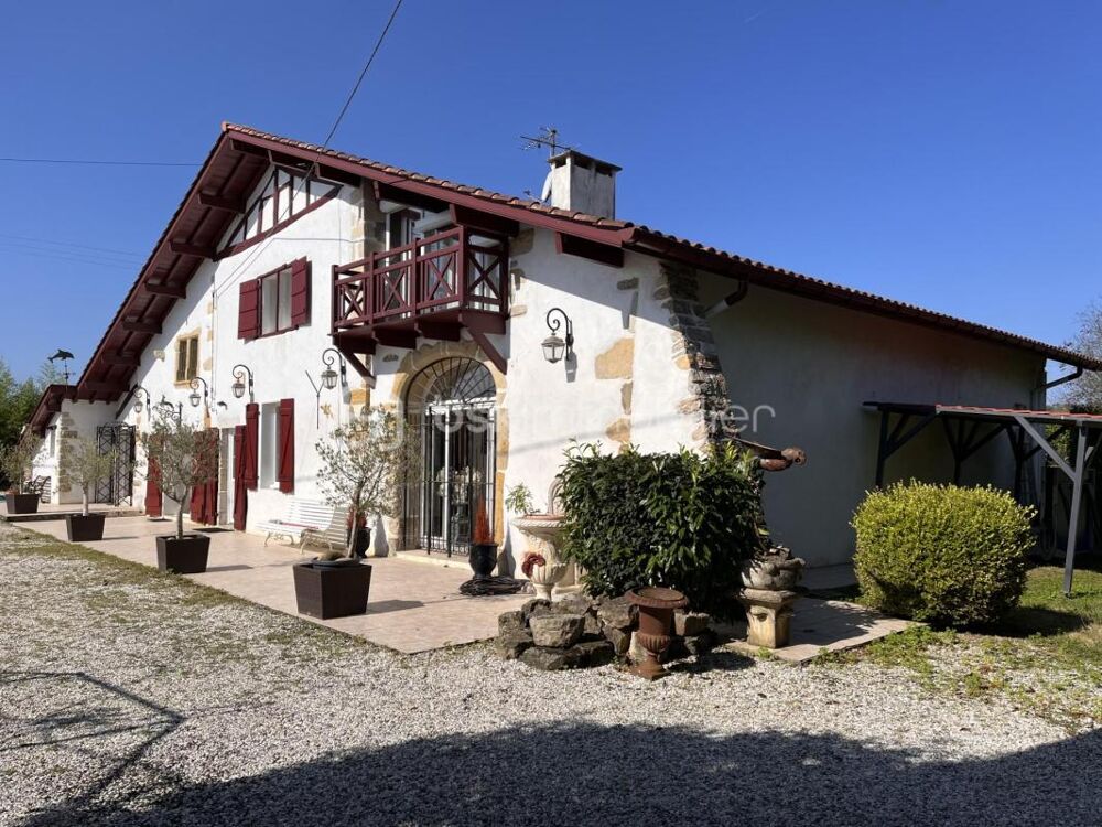 Vente Maison MAISON DE CARACTERE DE 280 M² à 30 MINUTES DE BAYONNE AVEC 7 CHAMBRES Sainte marie de gosse