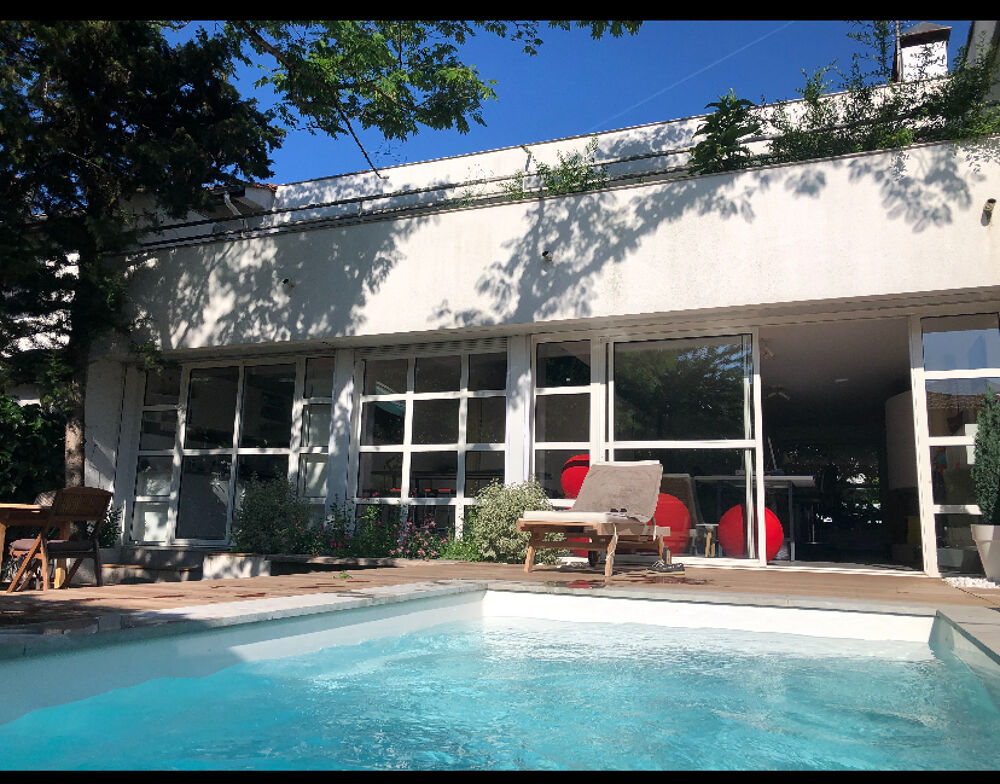 Vente Maison Maison d'architecte trois chambres  avec piscine et jardin Bordeaux