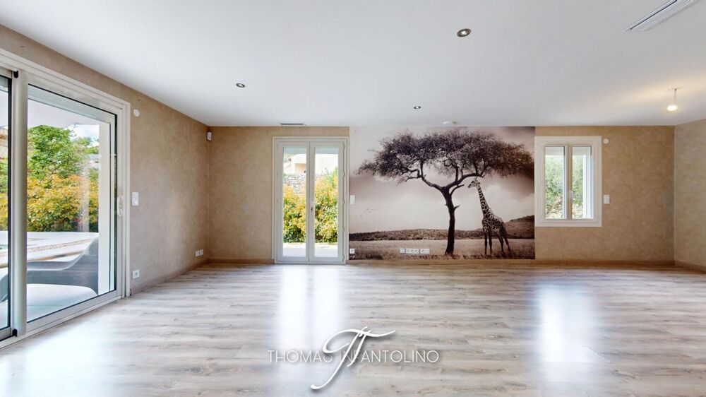 EN EXCLUSIVITE - PLAIN PIED - 3 CHAMBRES - CLIMATISATION GAINABLE - PISCINE - GARAGE