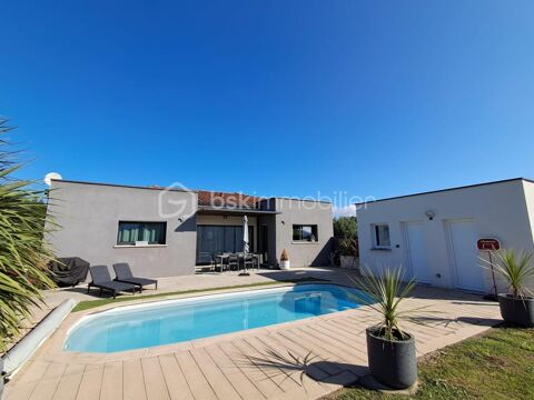   Maison moderne de 130 m� avec piscine et vue imprenable sur les montagnes Maison - 4 pi�ce(s) - 130 m�