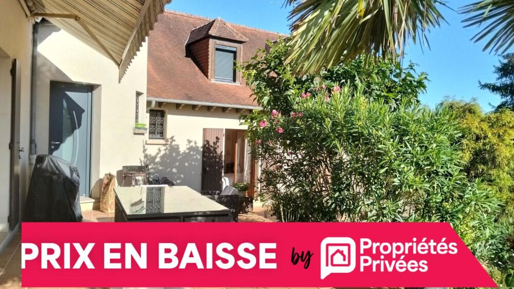 Vente Maison Cosnac. Spacieuse maison familiale de 230 M2 avec piscine et sous sol semi-entéré Cosnac
